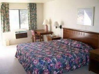 Motel 6 Lake Elsinore, Ca Zewnętrze zdjęcie